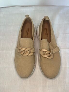 Blondo Taupe Suede Slip-On Sneakers with Chain Link Accent Size 11